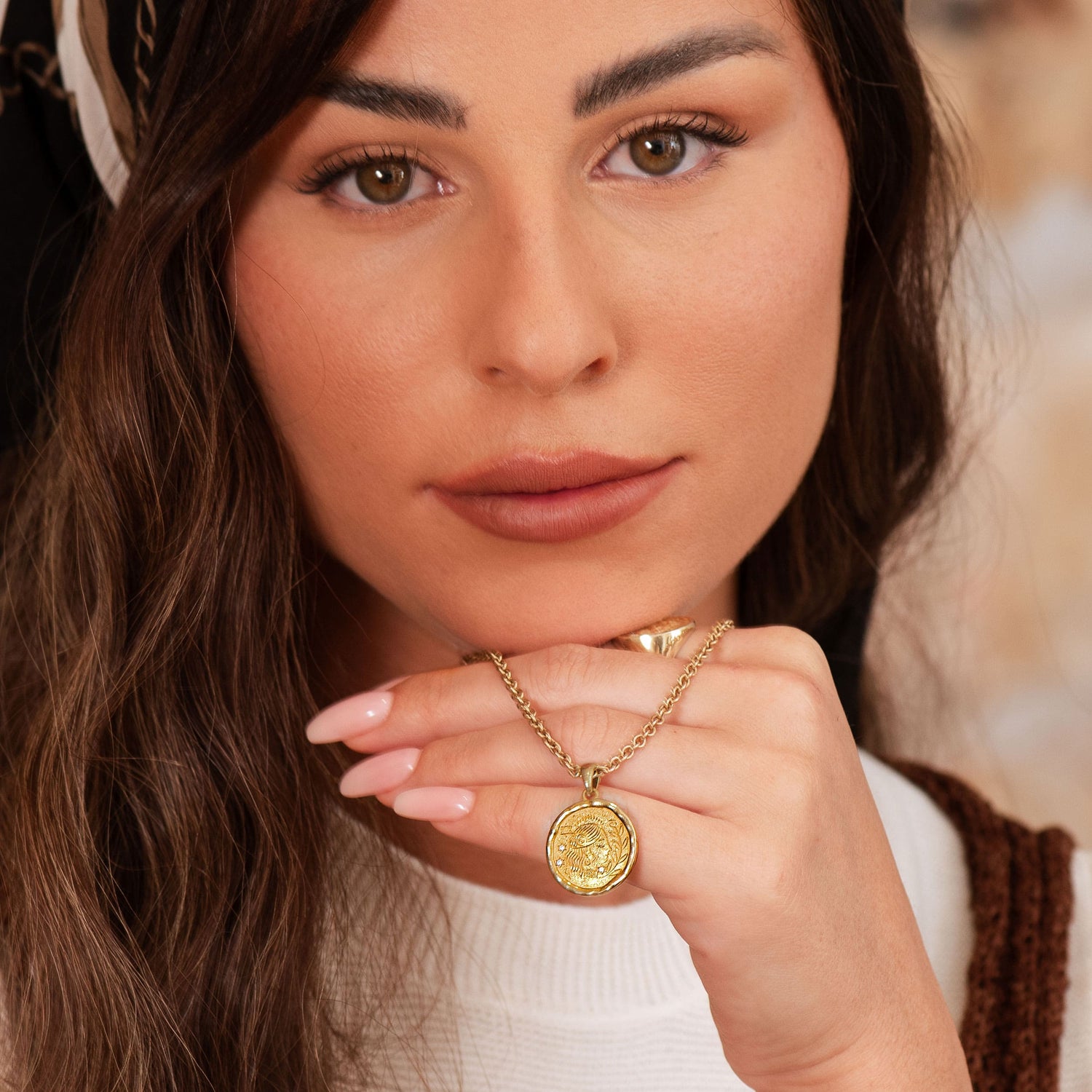 Rebecca Pendant – The Woman of Kindness